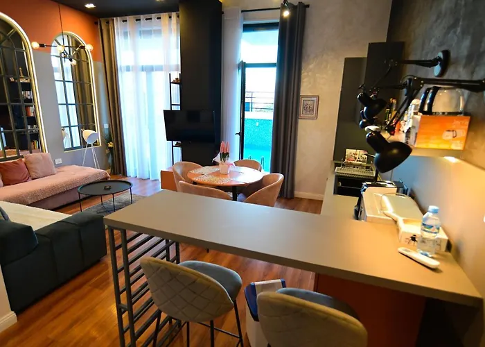Stylish Two Bedroom House With Private Pool וילה *