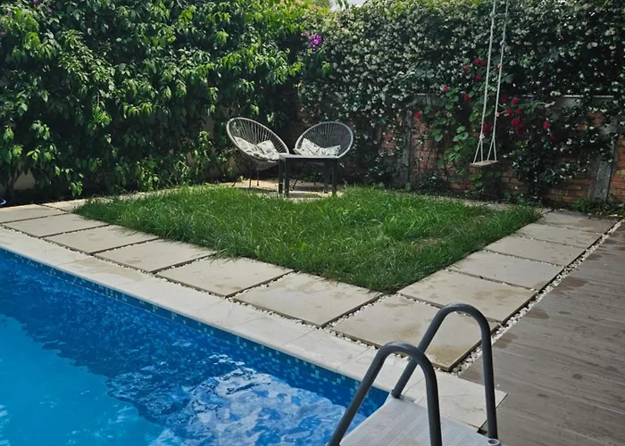 Stylish Two Bedroom House With Private Pool וילה *