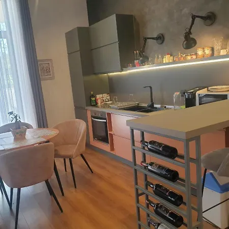 Stylish Two Bedroom House With Private Pool فيلة